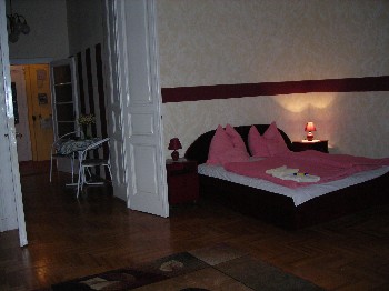 Tutto il mondo è paese: l’appartamento nel quale ho dormito l’anno scorso, a Budapest.